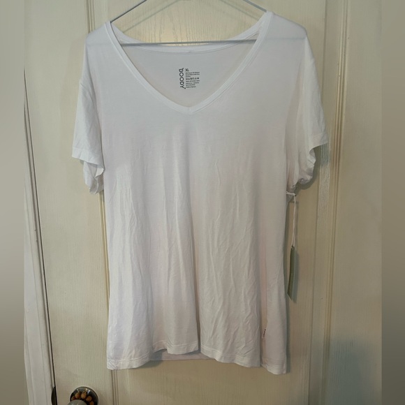 BOODY Tops - BOODY White V-Neck Short Sleeve Tee